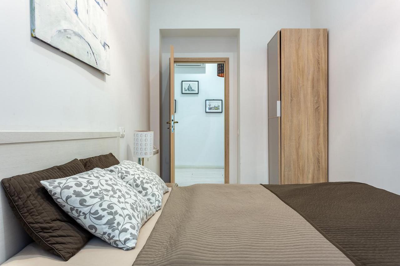 Goldcentral Apartment Dob บูดาเปสต์ ภายนอก รูปภาพ